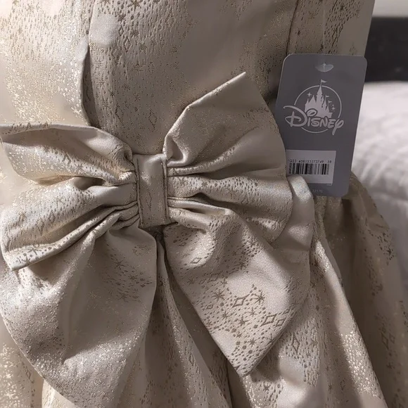 Dress - Picture 4 of 11